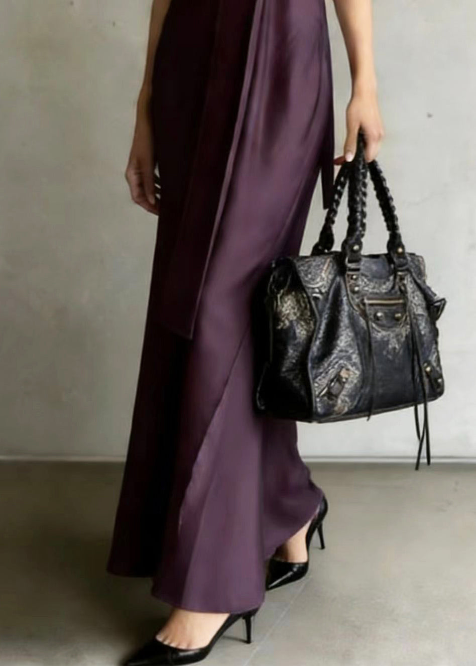 Chiffon Halter Neck Scarf Tie Deep V-Neck Column Maxi Gown