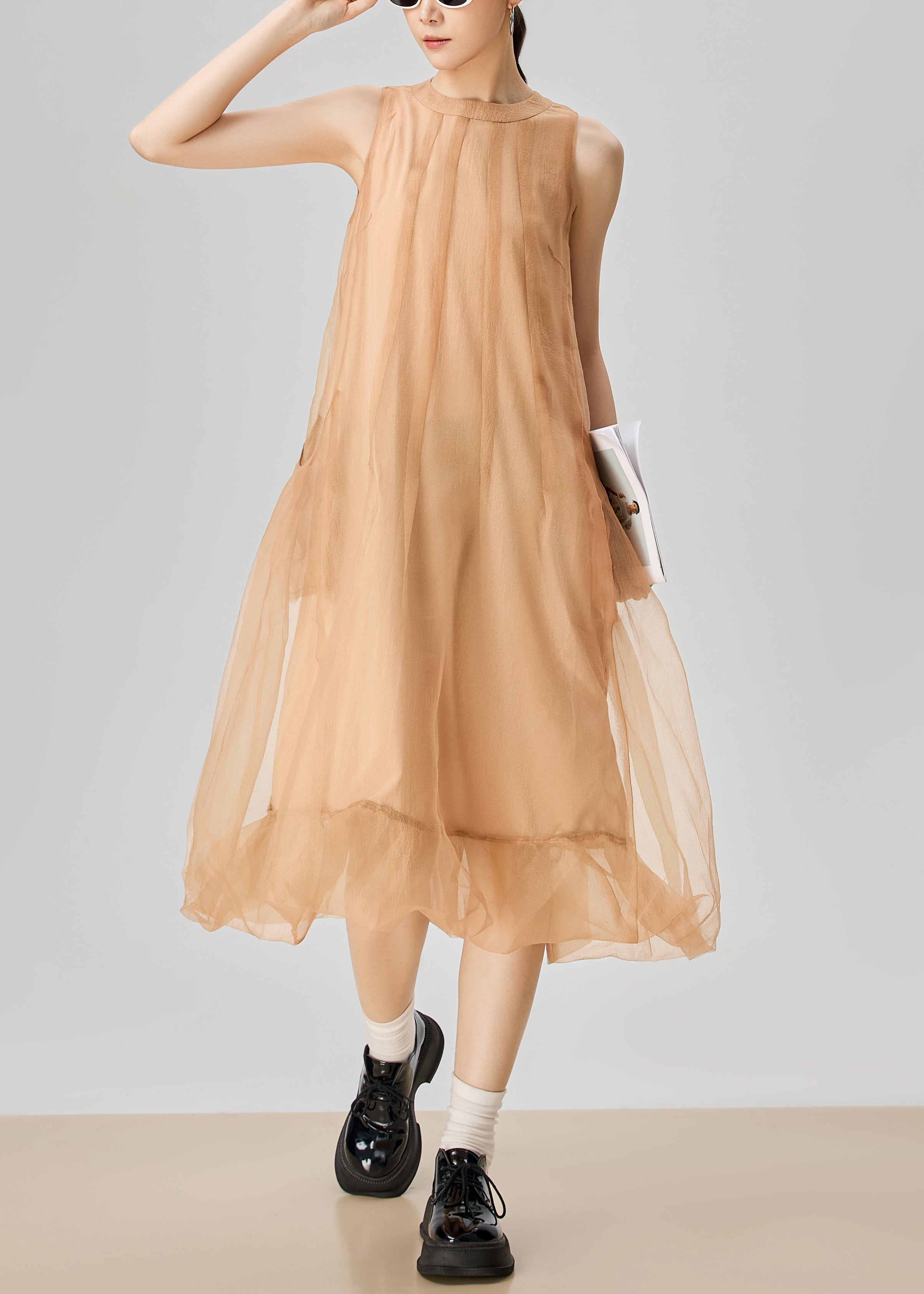Round Neck Sleeveless Pleated Tulle Overlay Gathered Midi Dress