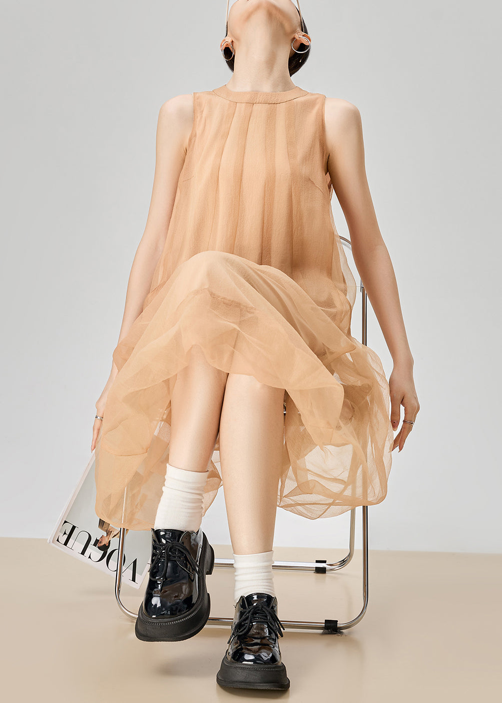 Round Neck Sleeveless Pleated Tulle Overlay Gathered Midi Dress