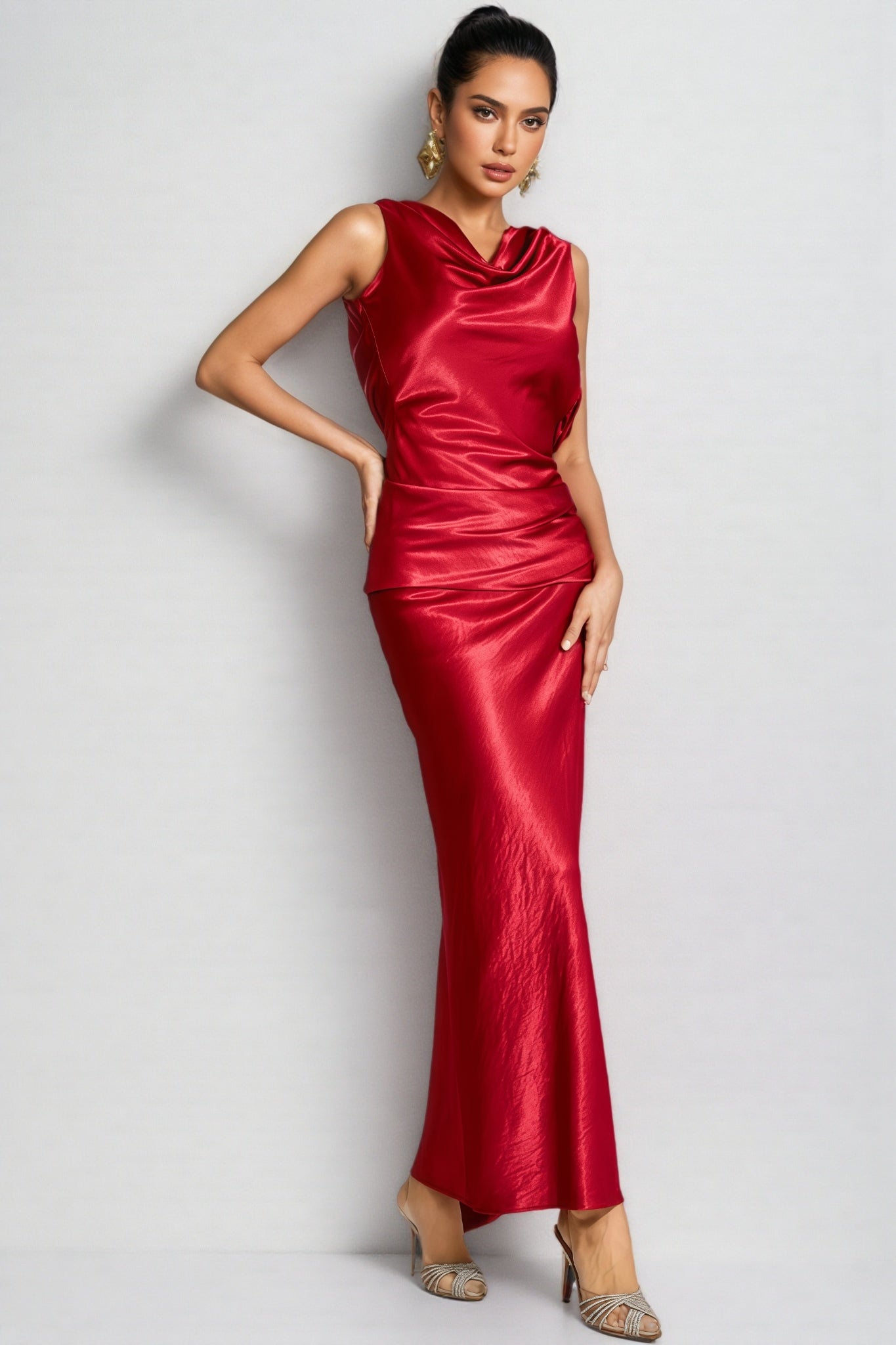 Conjunto Wine Red Satin Backless Maxi Dress - View 4