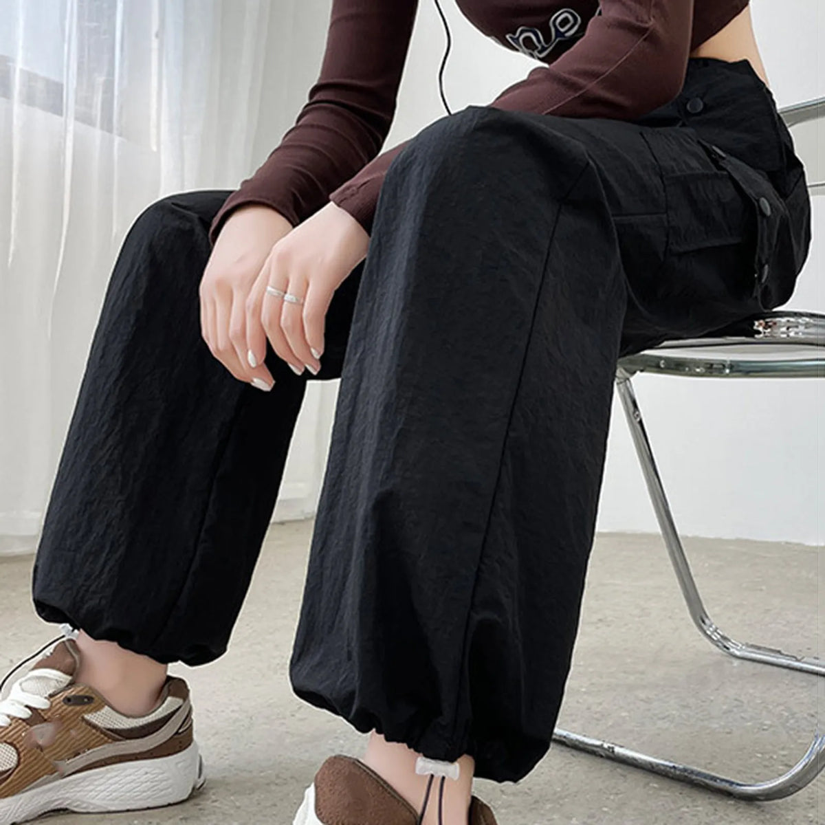 Elastic Drawstring Waist Crinkle Flap Pocket Wide Leg Cargo Pants 4