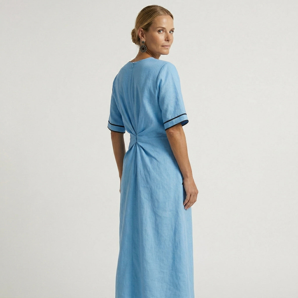 Contrast Trim V-Neck Twist Front Midi Dress