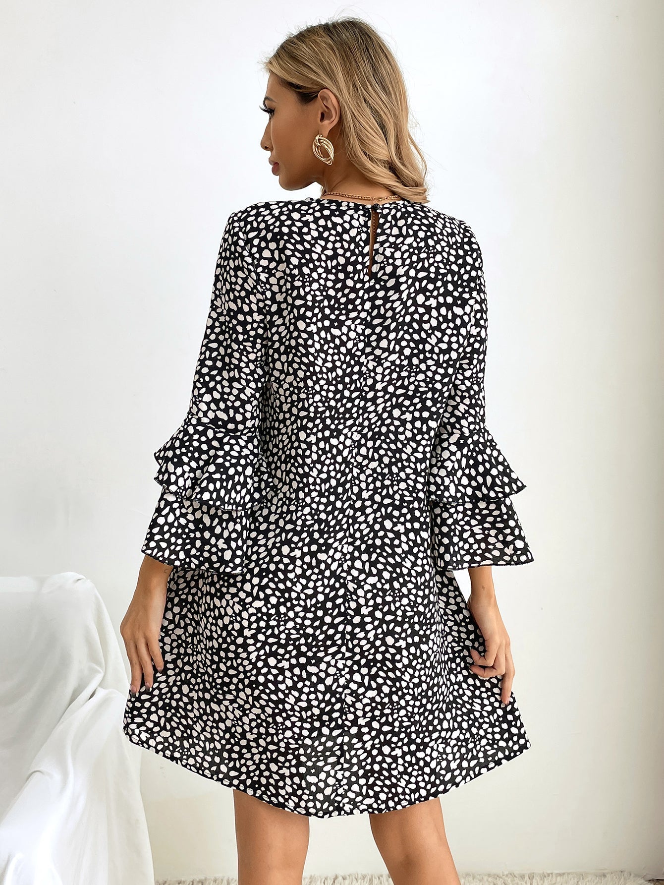 Geo Print Ruffle Sleeve Dress without Belt