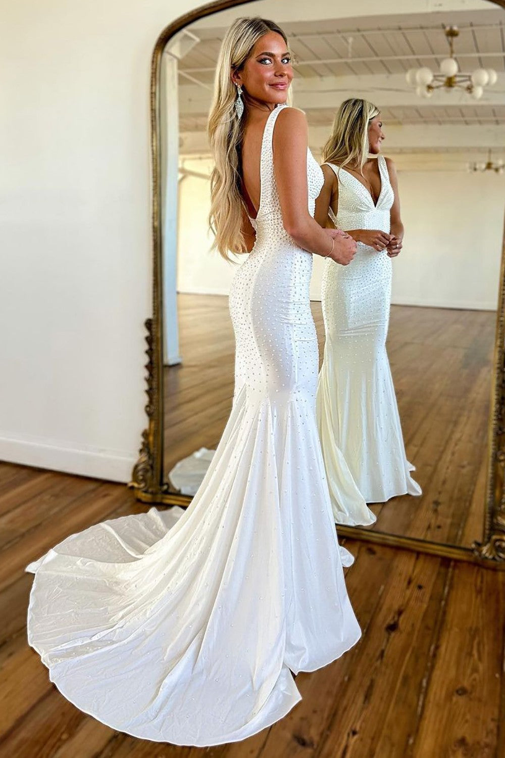 Sexy Deep V-Neck Open Back Mermaid Long Beaded Prom Party Dress