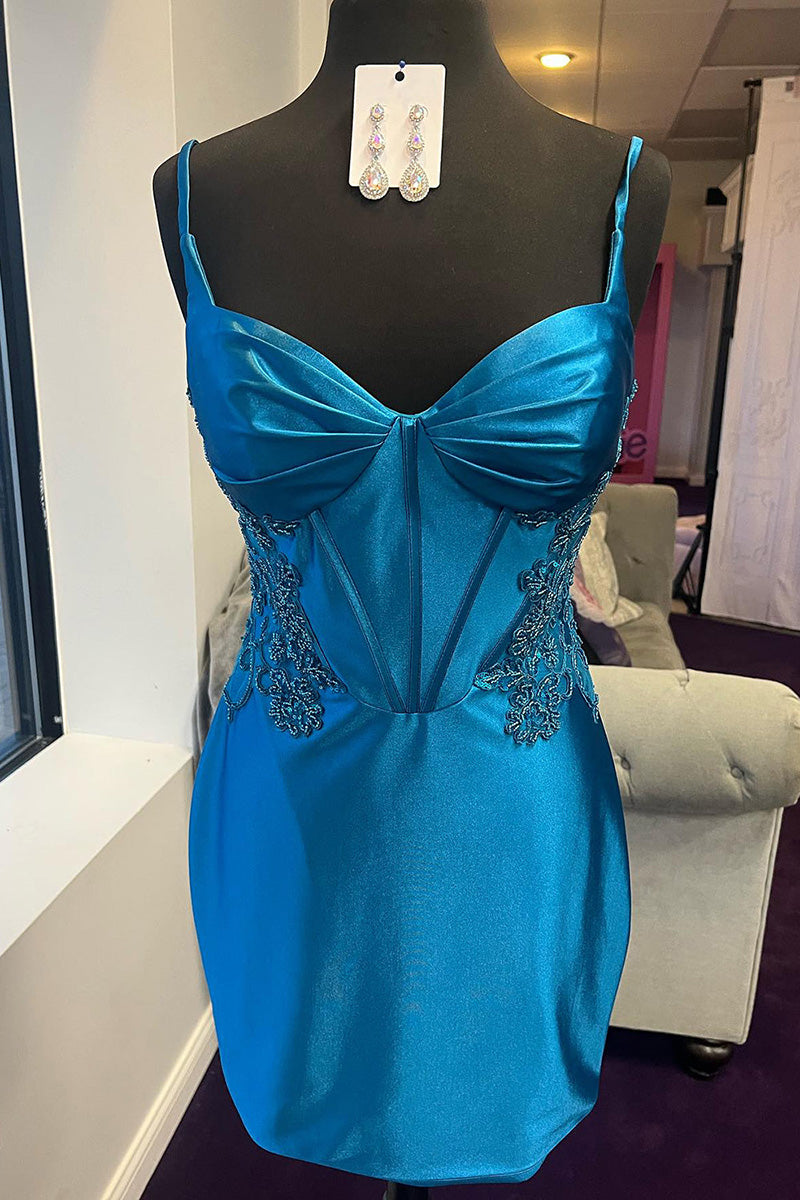 H5714 - Sweetheart Sleeveless Appliqued Ruched Satin Sheath Mini Homecoming Dress
