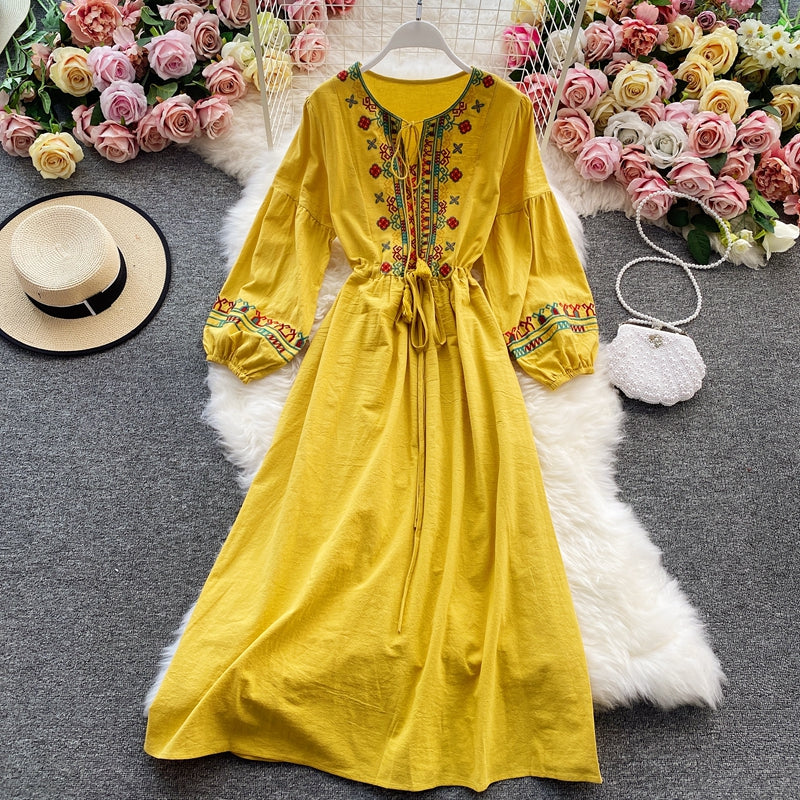 Long Sleeve Bandage Bress Vintage Floral Embroidery Dress