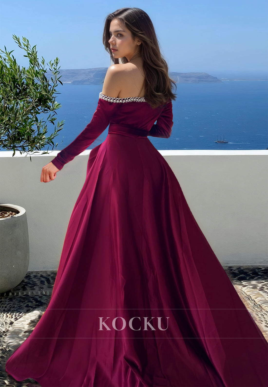 Slopping A-Line Sweetheart Long Sleeves Side Slit Train Pleats Satin Formal Occasion with Beads