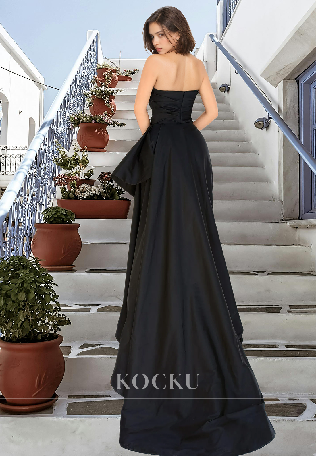 Elegant Tube Top Sheath Sleeveless Side Slit Pleated Satin Formal Occasion with Train