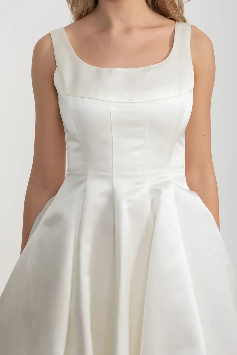Sleeveless Scoop Neck Box Pleat Fit and Flare Tea Length Midi Dress - View 5