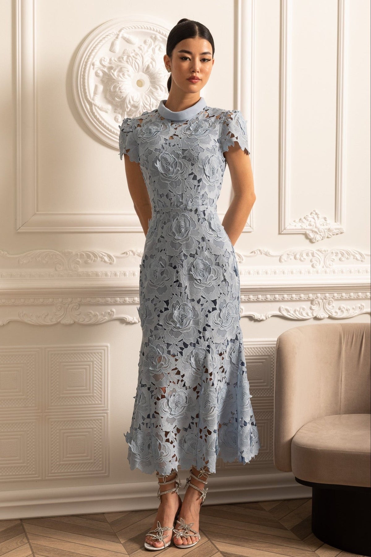 Floral Lace Mock Neck Short Sleeve Scalloped Hem Midi Dress 4