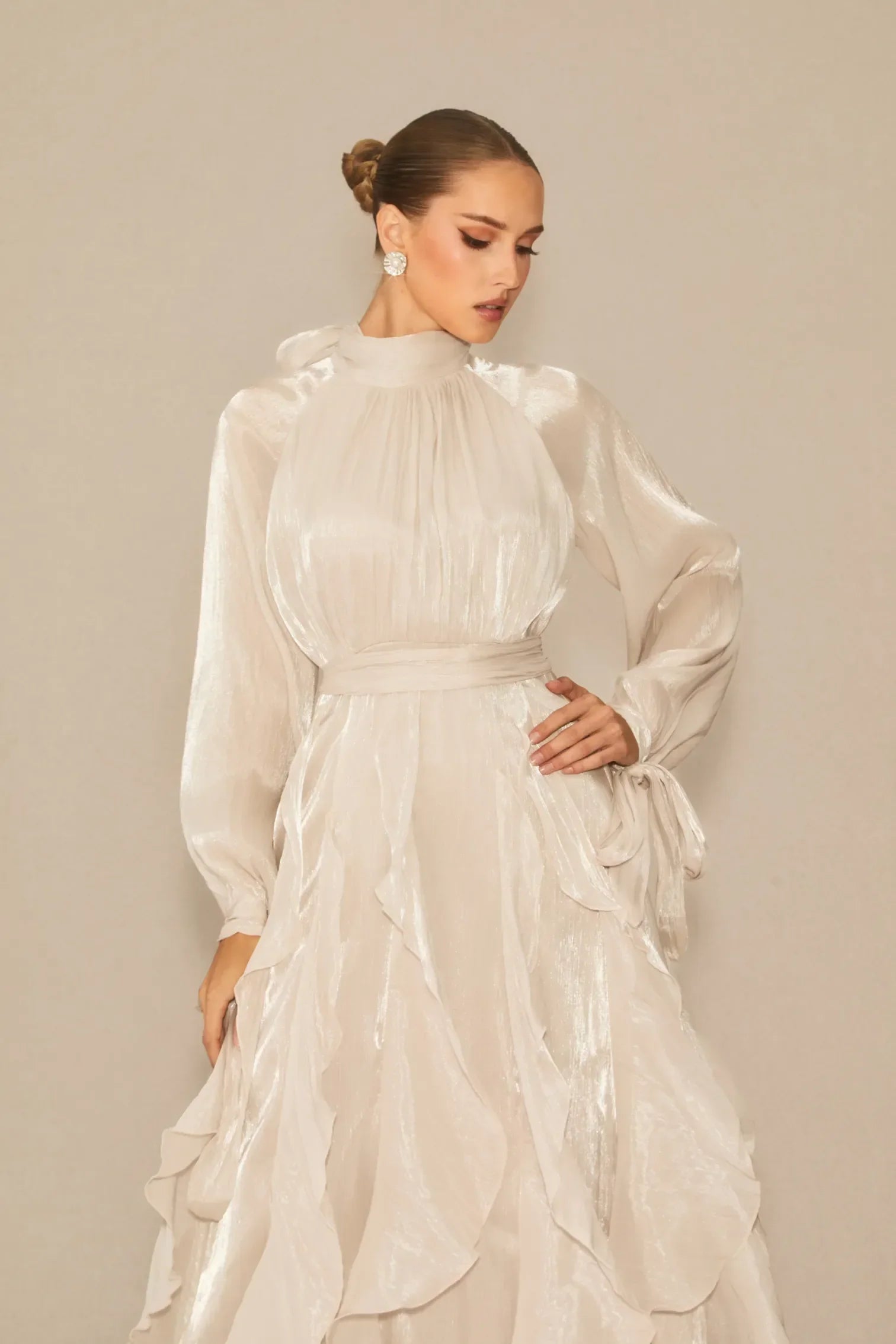 LGRQ early autumn turtleneck full sleeves shinny ruffles pullover Arabic styles floor length vacation dress female vestido