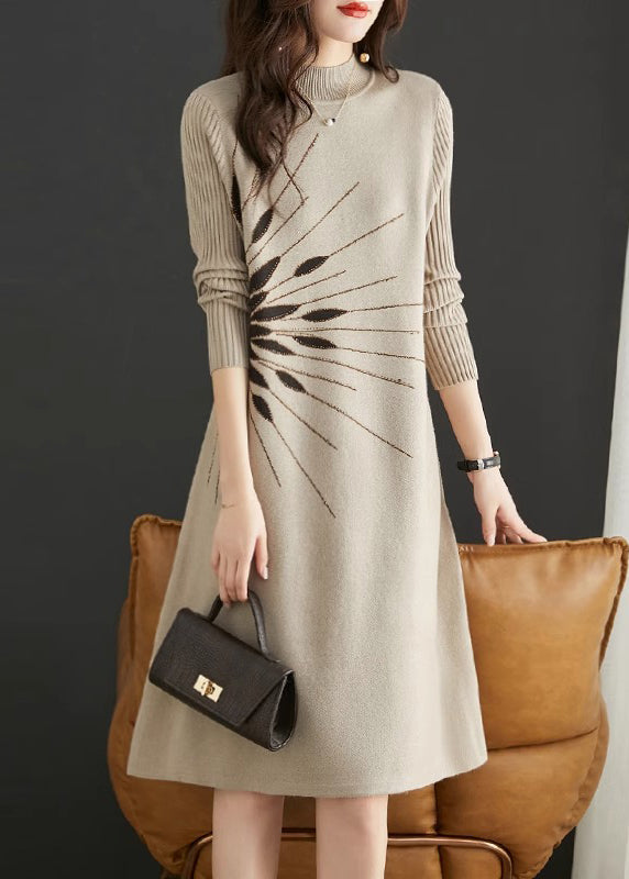 Ribbed Knit Mock Neck Long Sleeve Radiating Graphic A-Line Midi Dress