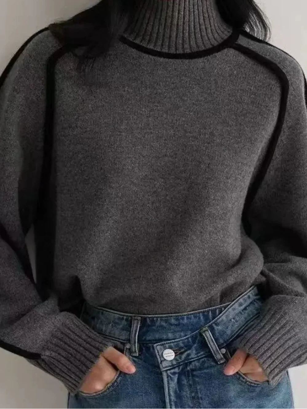 Turtleneck Long Sleeve Contrast Piping Sweater