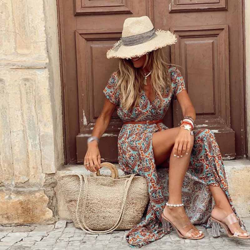 Elegant Dress Inspired by Contemporary Streetwear Fashion