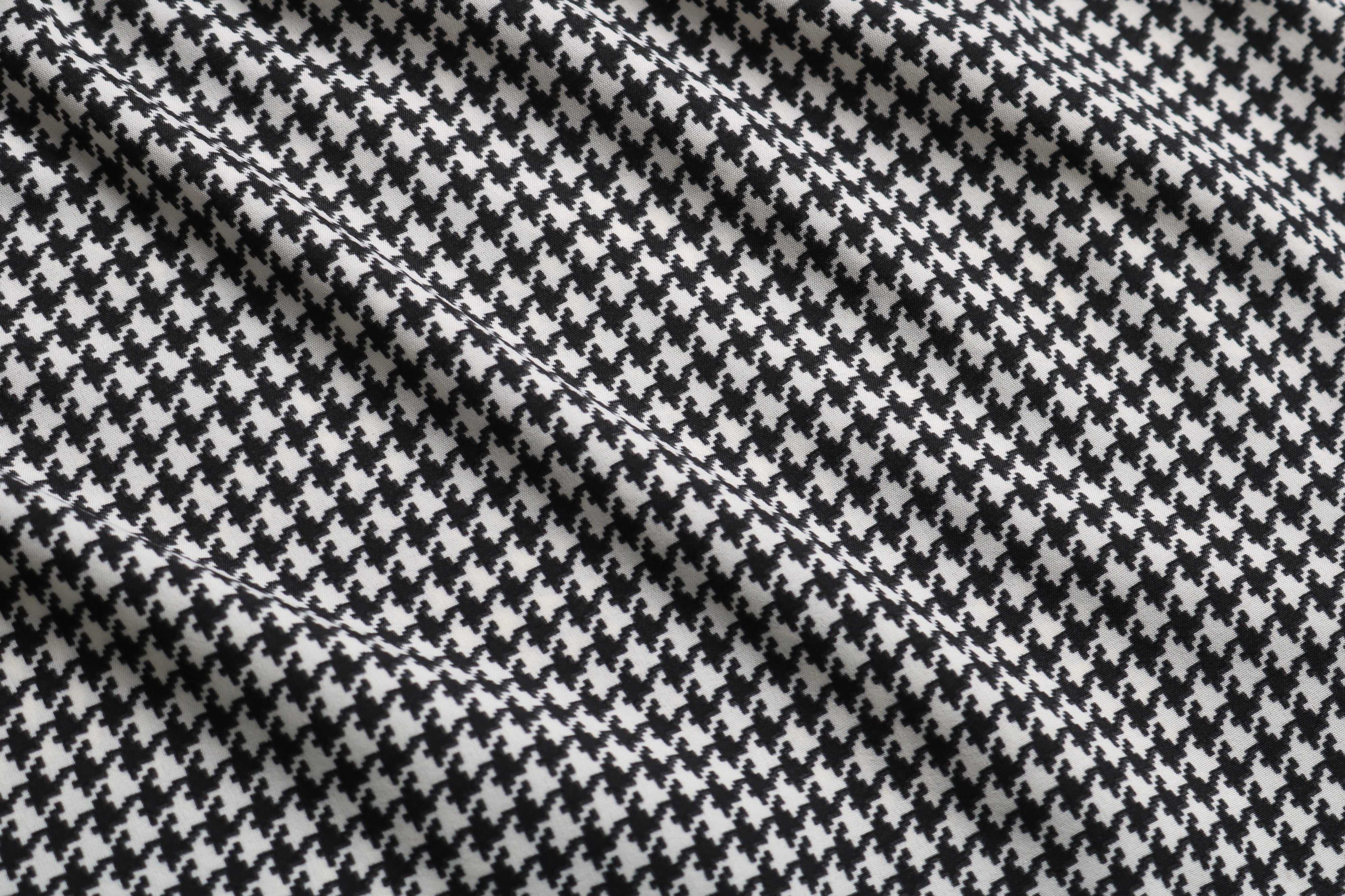 New V-Neck Lace Short-Sleeved Dress