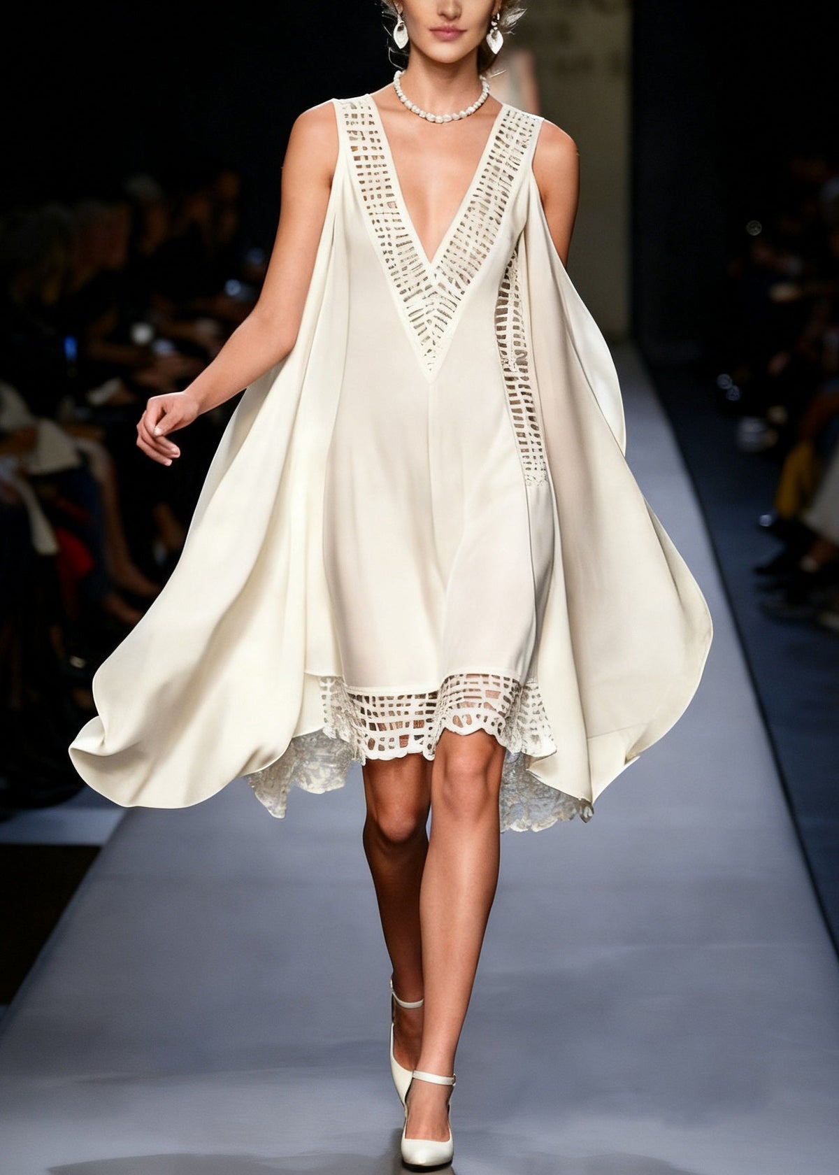 Deep V-Neck Sleeveless Lace Panel Chiffon Mini Dress - View 5