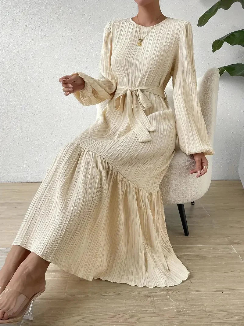 Relaxed Karen Long Sleeved Dress Dress for Modern Fashion Wear