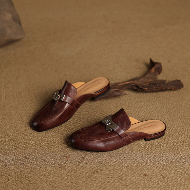 Buckle Detail Round Toe Flat Mules