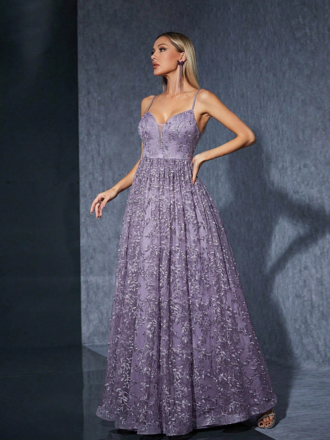 Spaghetti Strap Sweetheart Corset Floral Lace A-Line Prom Gown