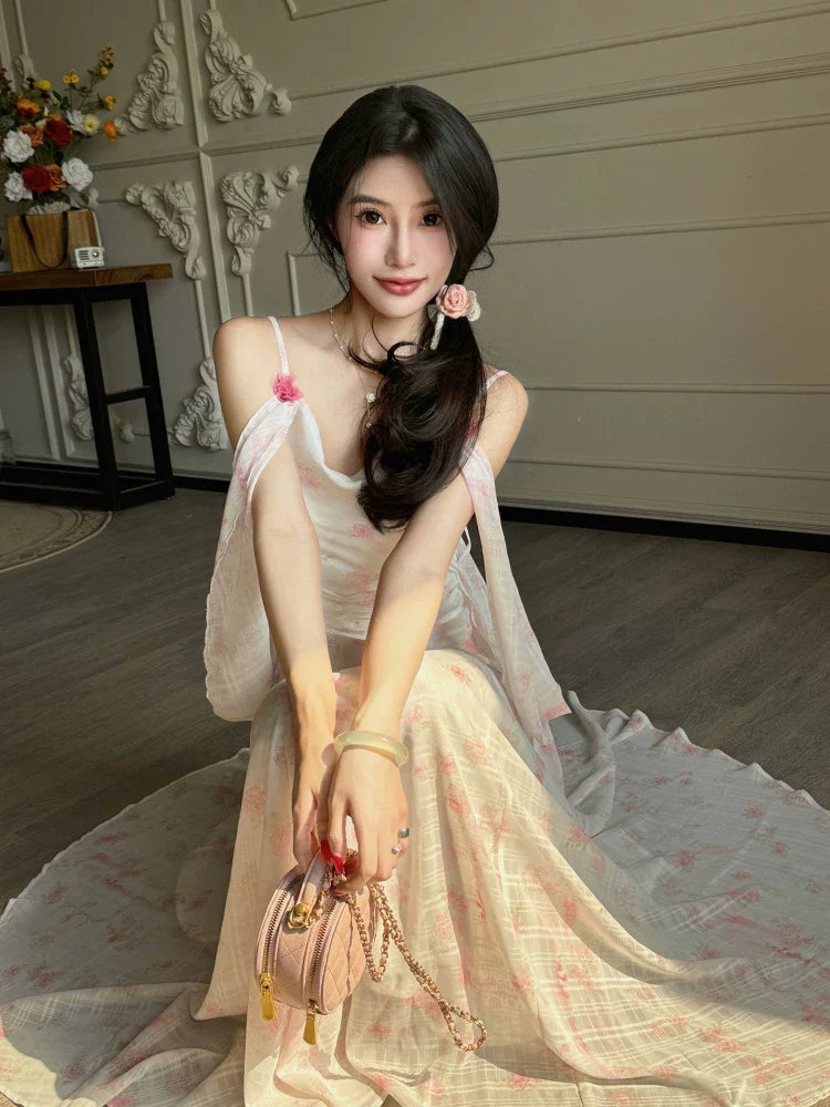 Floral Spaghetti Strap Backless Appliqué Maxi Dress 2