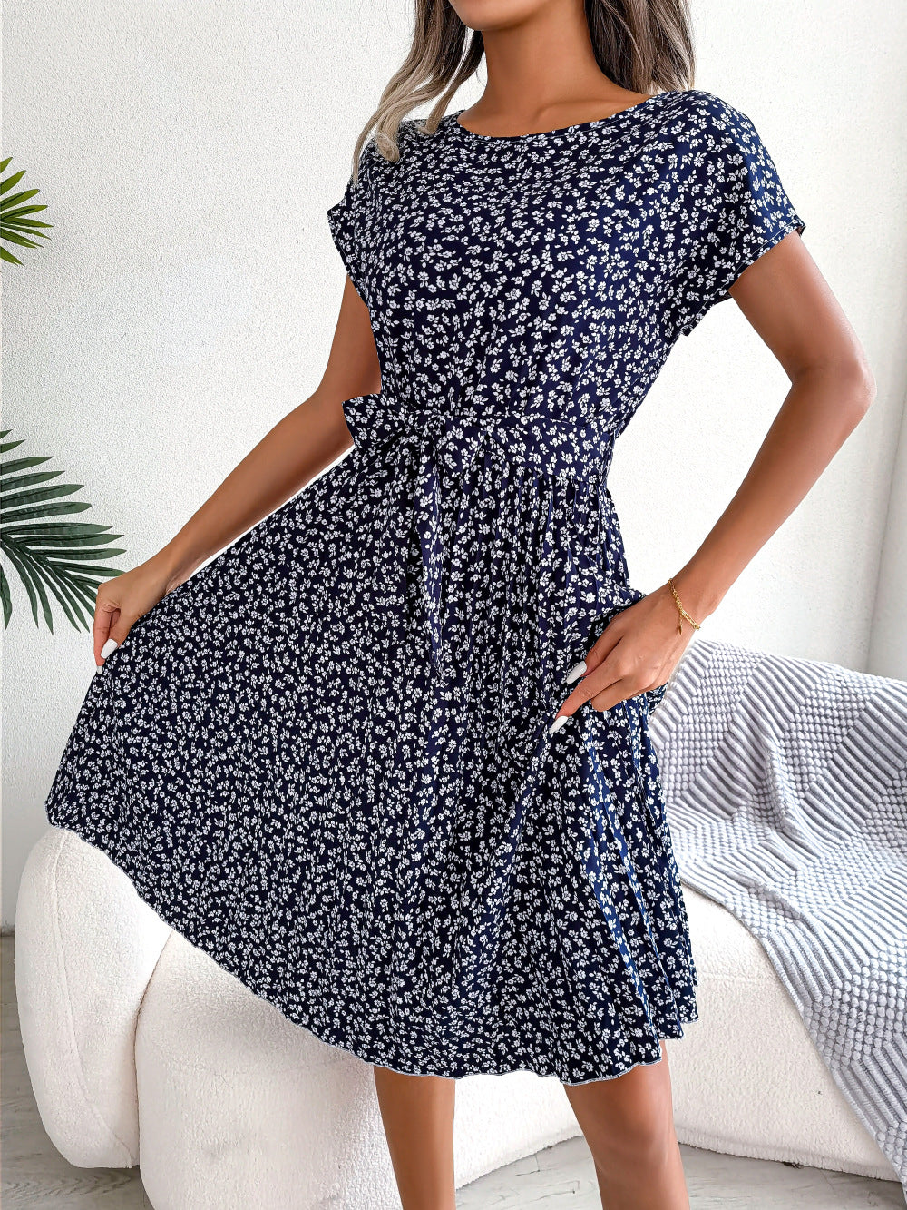 Ditsy Floral Short Sleeve Belted Pleated Midi Dress 4