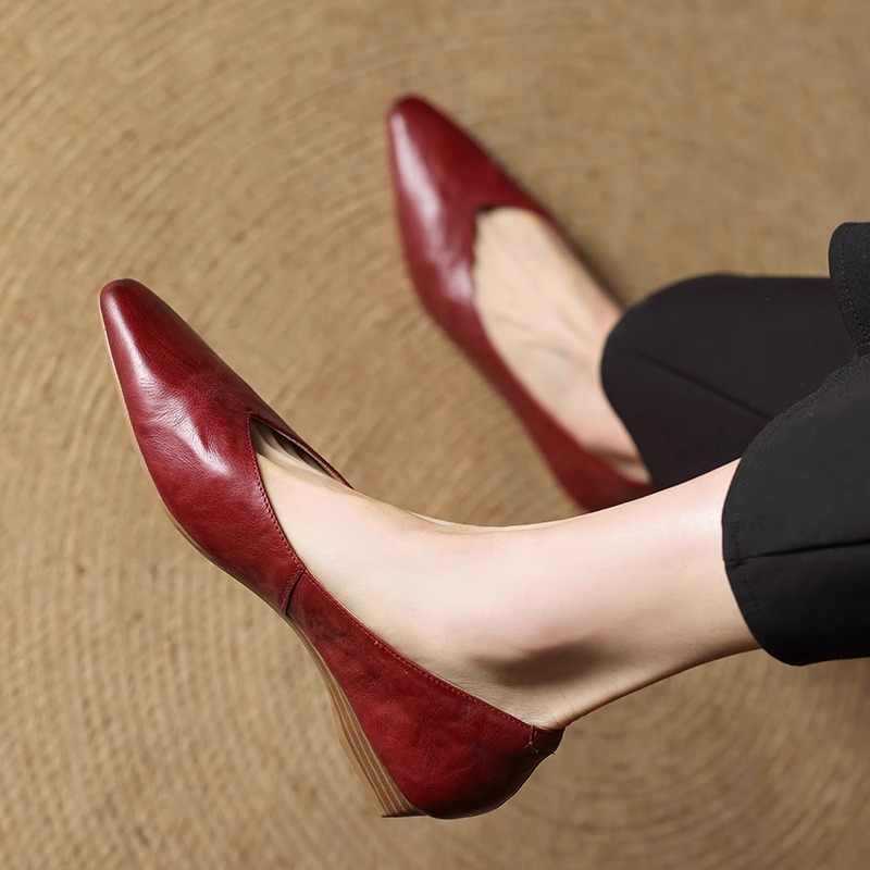 Pointed Toe V Cut Slip On Flats