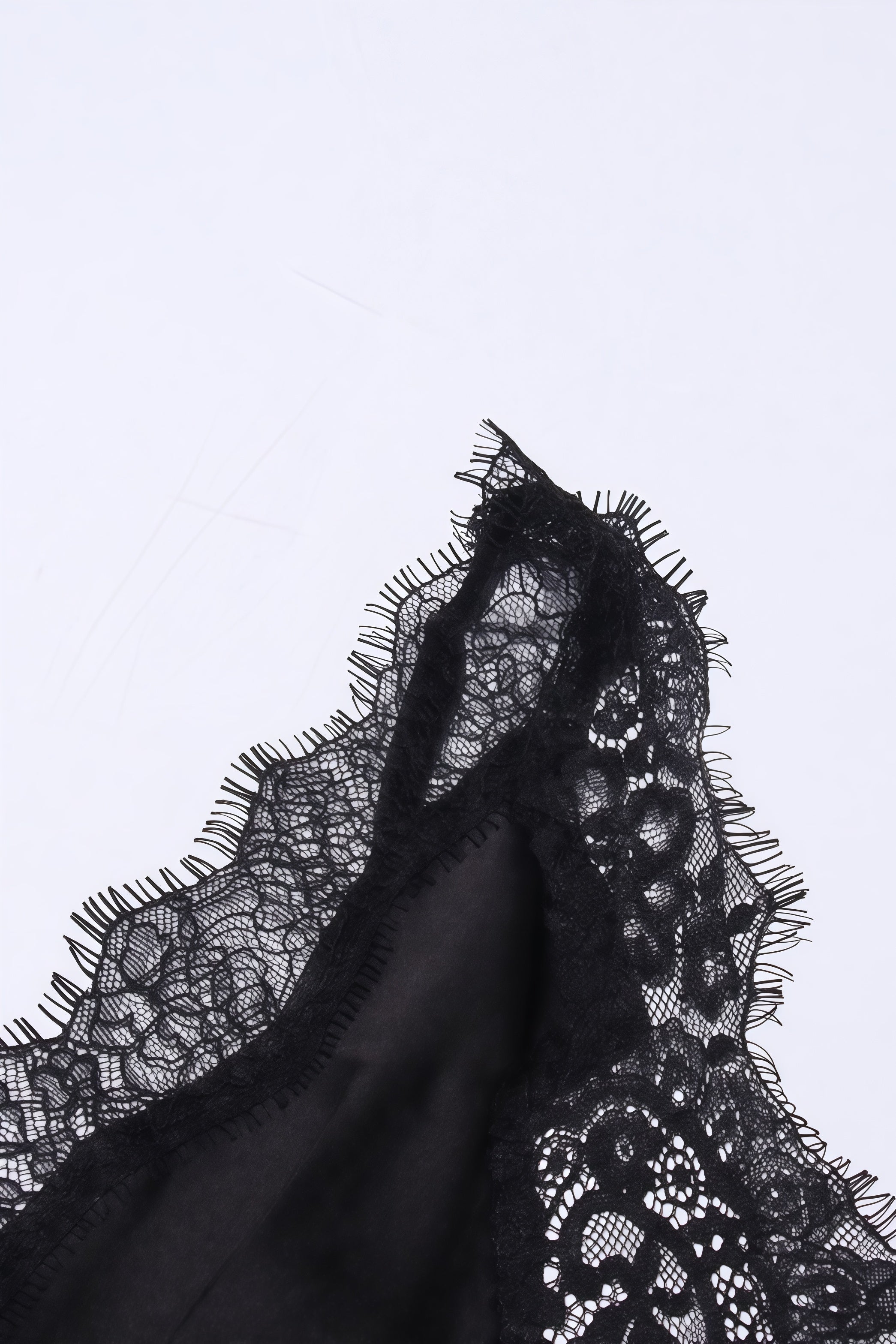 Danidse Sleeveless Lace Maxi Dress - View 7
