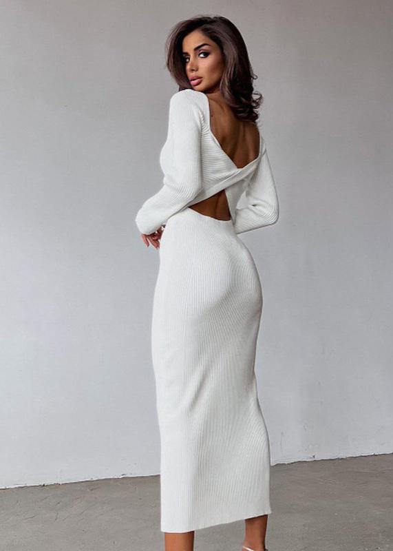 Twist Elegance Knit Midi Dress