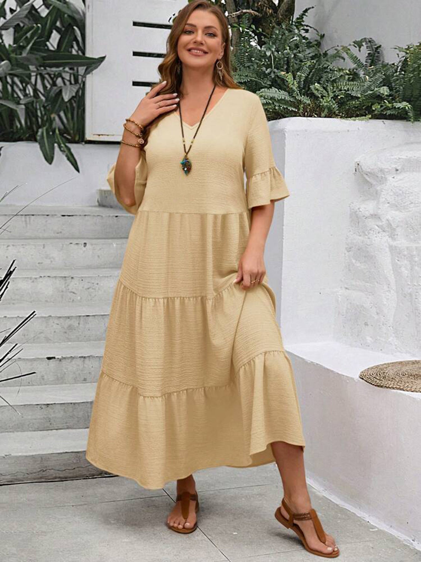 Serena - Graceful Flowy Dress Beige