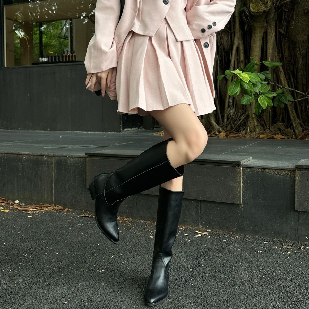 Pointed Toe Western Block Heel Knee High Boots