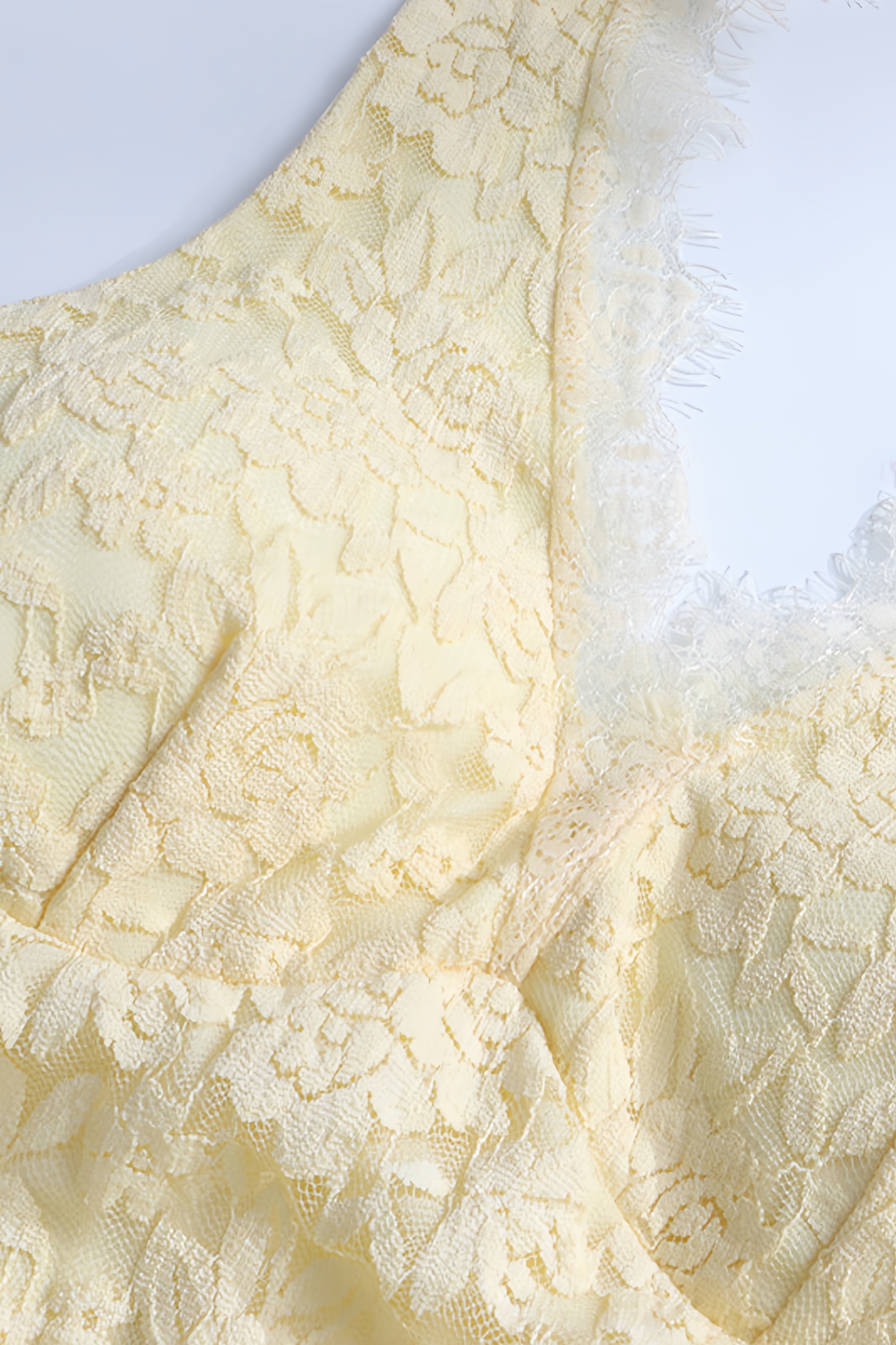 Quillrt Yellow Backless Lace Mesh Midi Dress - View 6