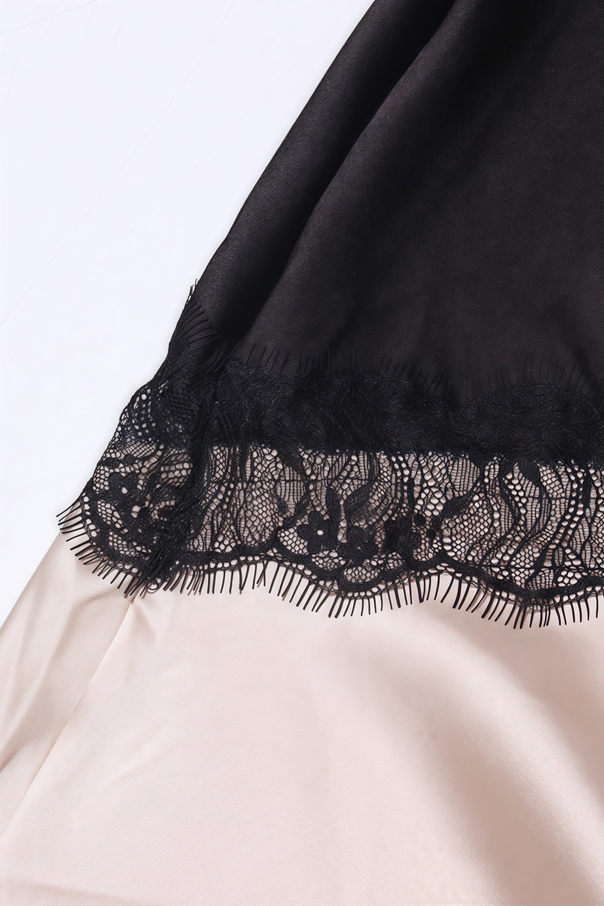Danidse Sleeveless Lace Maxi Dress - View 8