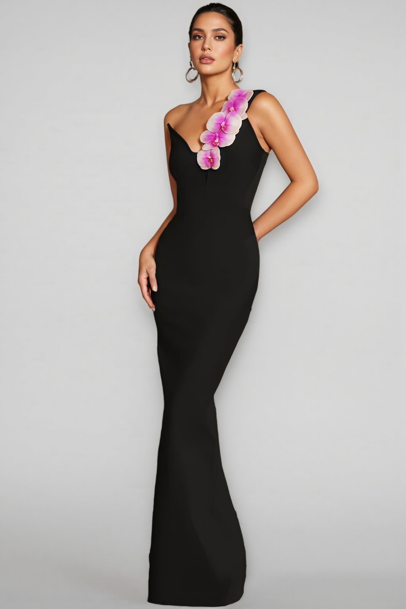 Xaeli One Shoulder Flower Bandage Maxi Dress - View 4