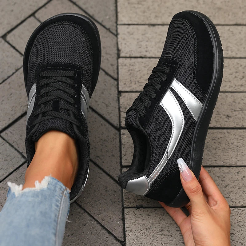 Lace Up Mesh Side Stripe Low Top Sneakers
