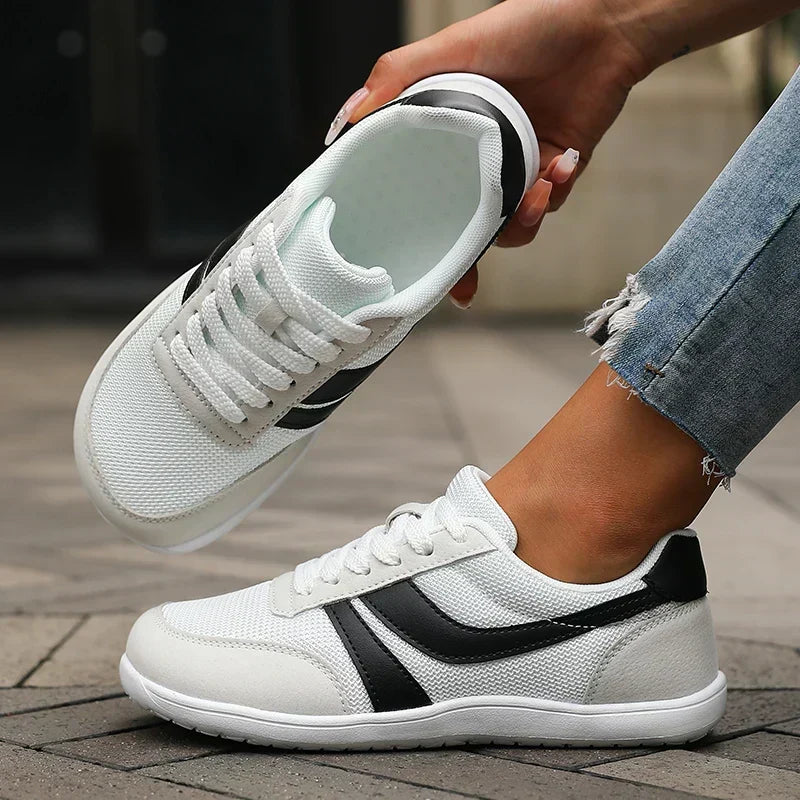 Lace Up Mesh Side Stripe Low Top Sneakers