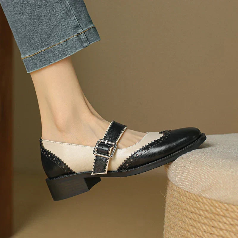 Contrast Brogue Buckle Mary Jane Block Heel Shoes