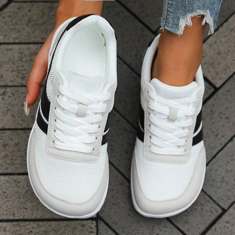 Lace Up Mesh Side Stripe Low Top Sneakers