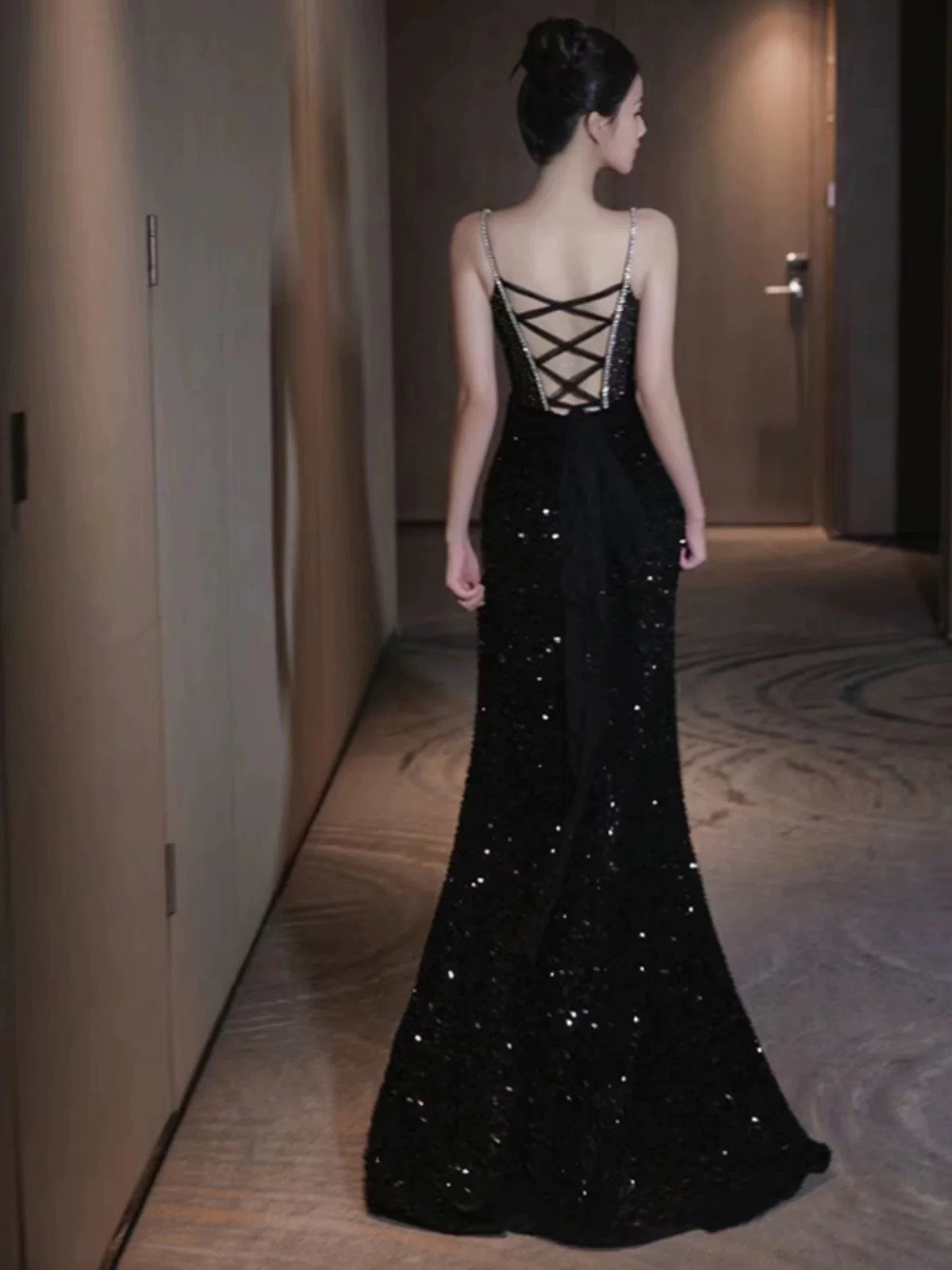 Sexy Mermaid Spaghetti Straps Sequin Black Long Prom Dresses SD1526