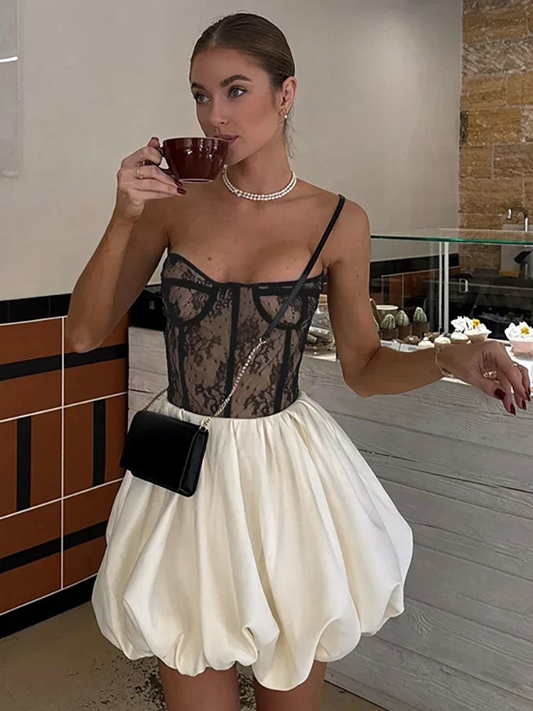 Patchwork Lace Black Backless Dress - View 4
