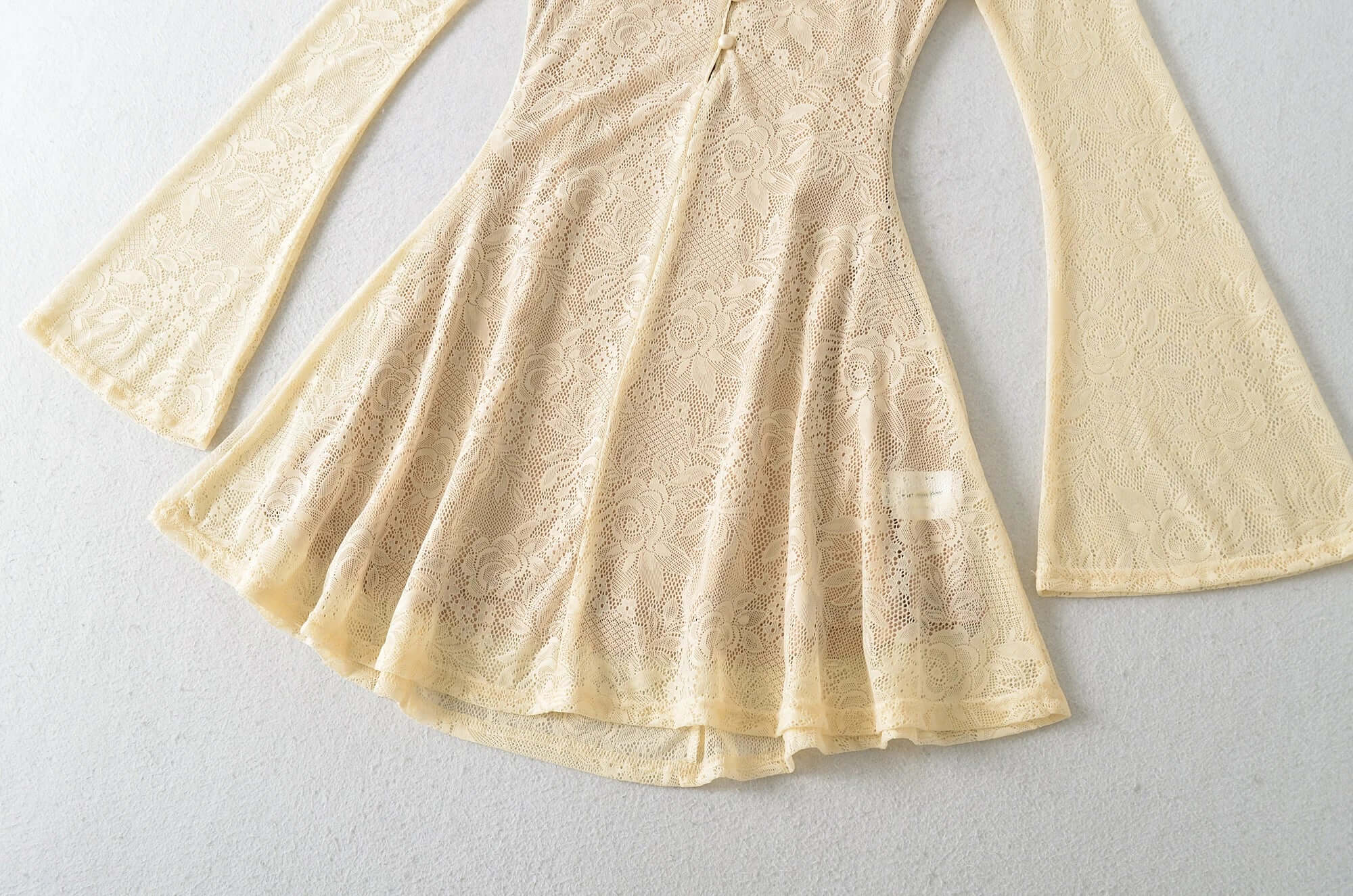 LIEN LACE MINI DRESS