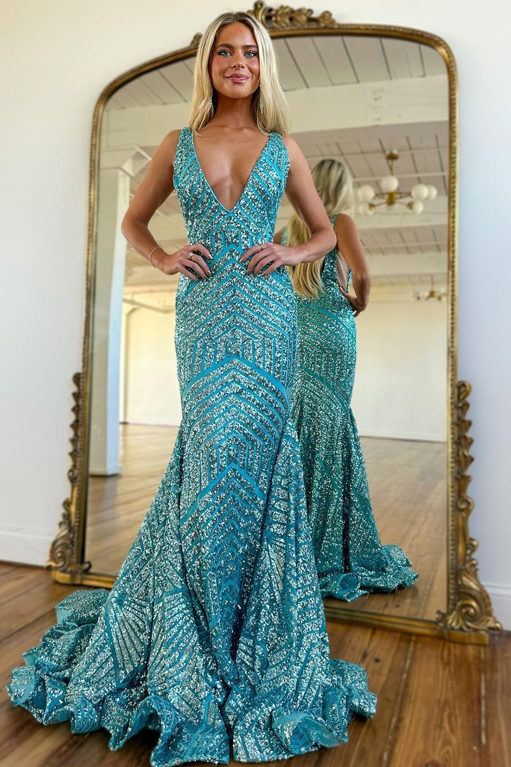Sparkly Sequin Mermaid V-Neck Open Back Long Prom Dress
