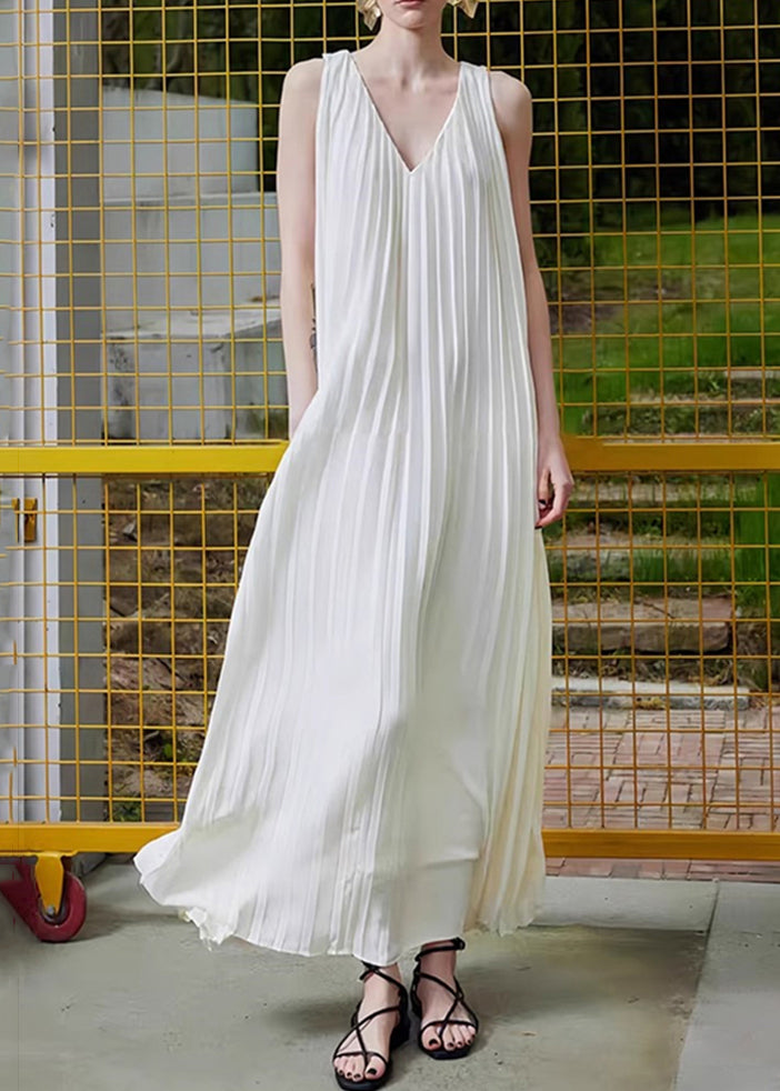 Chiffon Deep V-Neck Sleeveless Accordion Pleat Pocket Flowy Maxi Dress