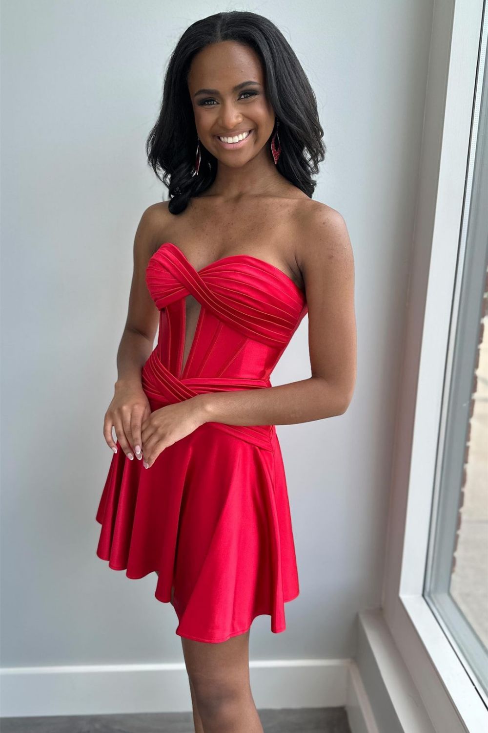 Simple A-Line Sweetheart Zipper Back Short Satin Homecoming Dress