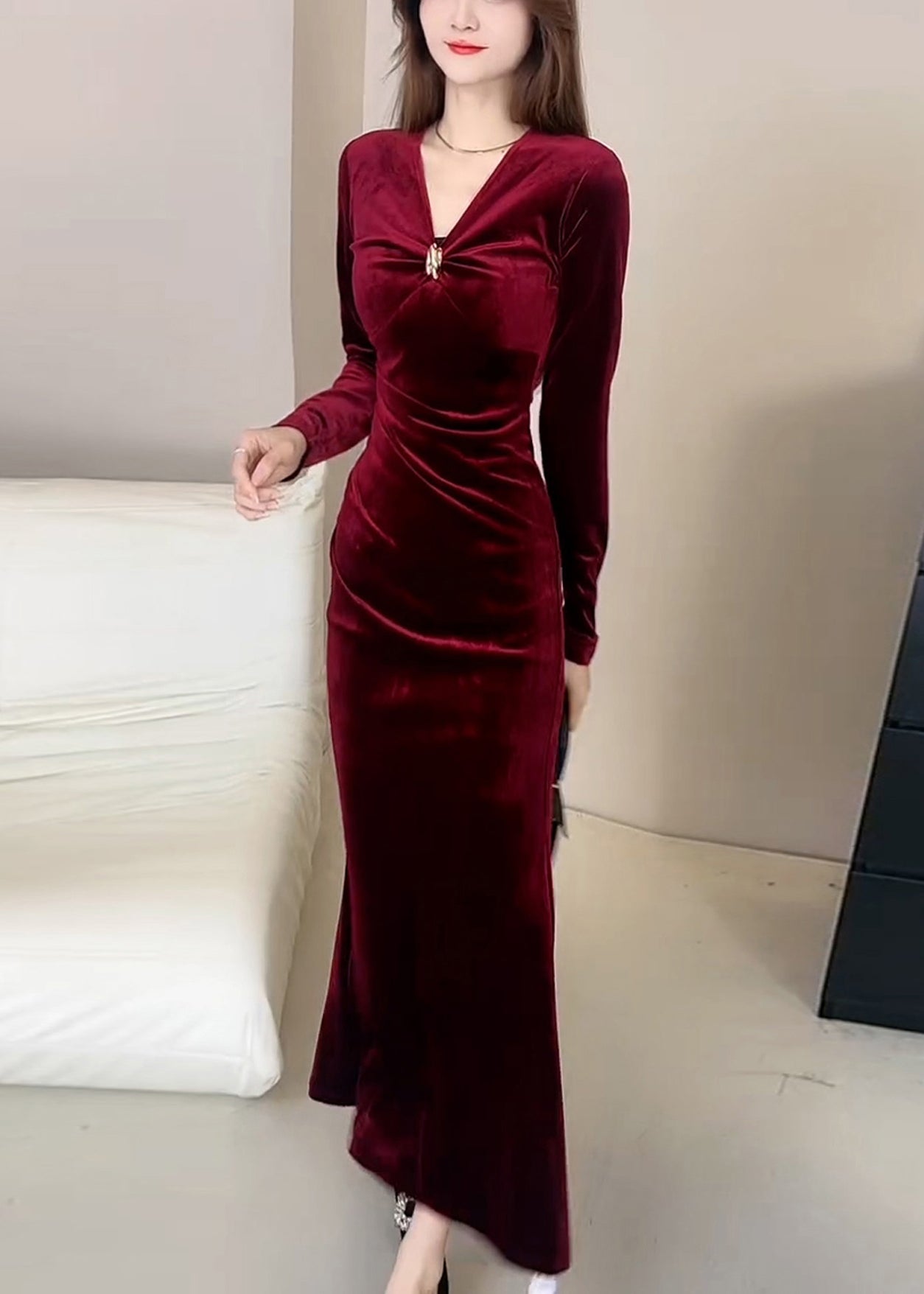 Velvet V-Neck Long Sleeve Ruched Brooch Bodycon Maxi Dress