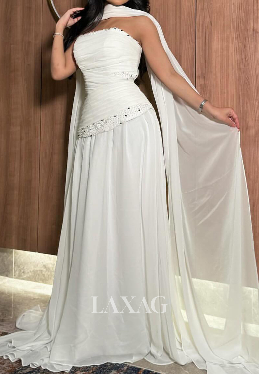 Bateau-Neck Sleeveless A-Line Evening Dress Beaded Chiffon Pleated Formal Gowns with Train
