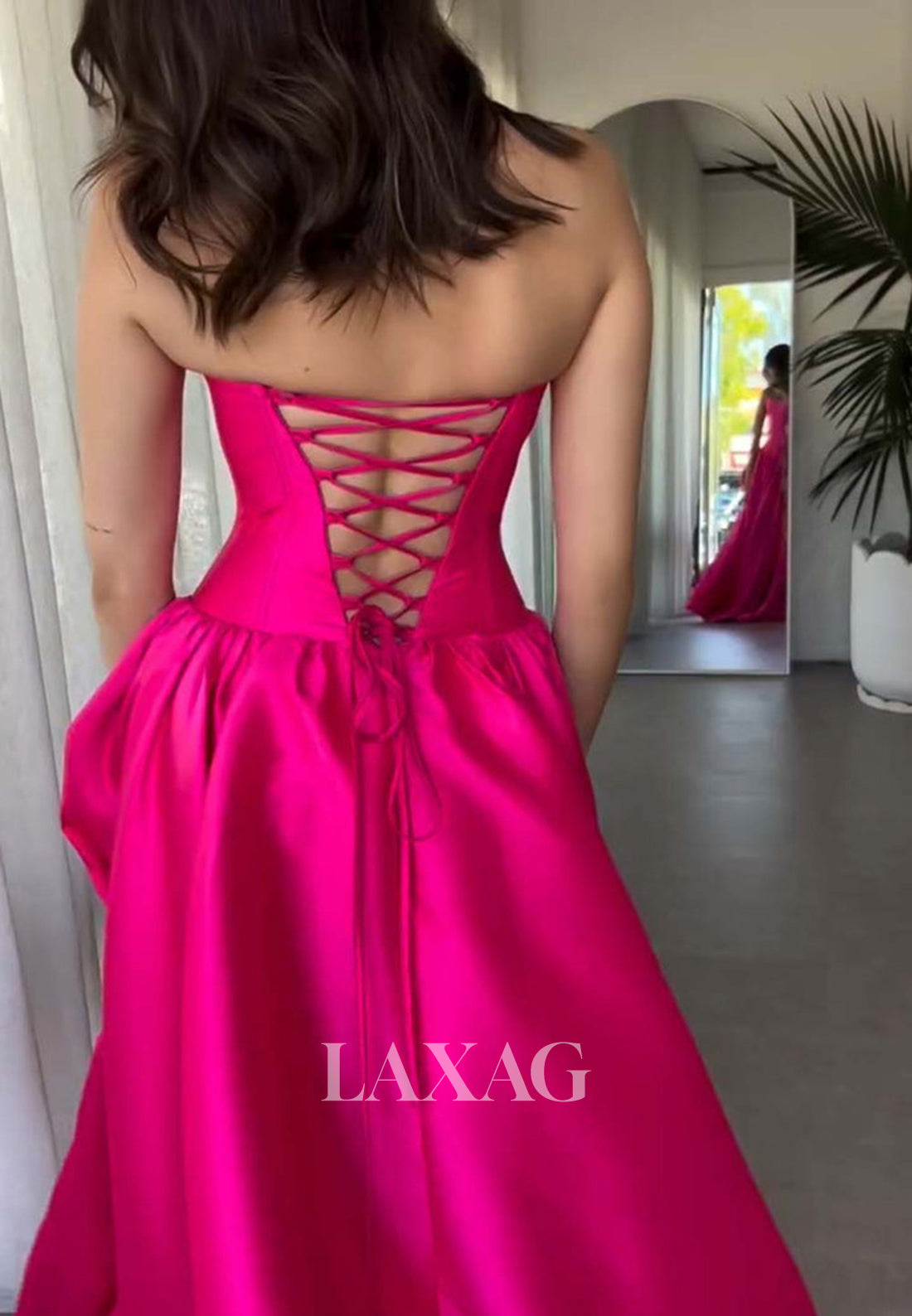 Simple Scoop-Neck Off-Shoulder Sleeveless Formal Gowns Pleated Satin A-Line Prom Dress with Sweep Train