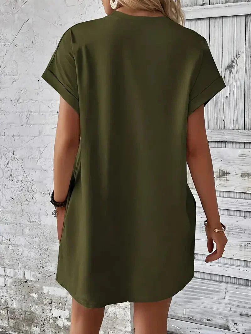 Short Sleeve Crew Neck Pocket T-Shirt Mini Dress