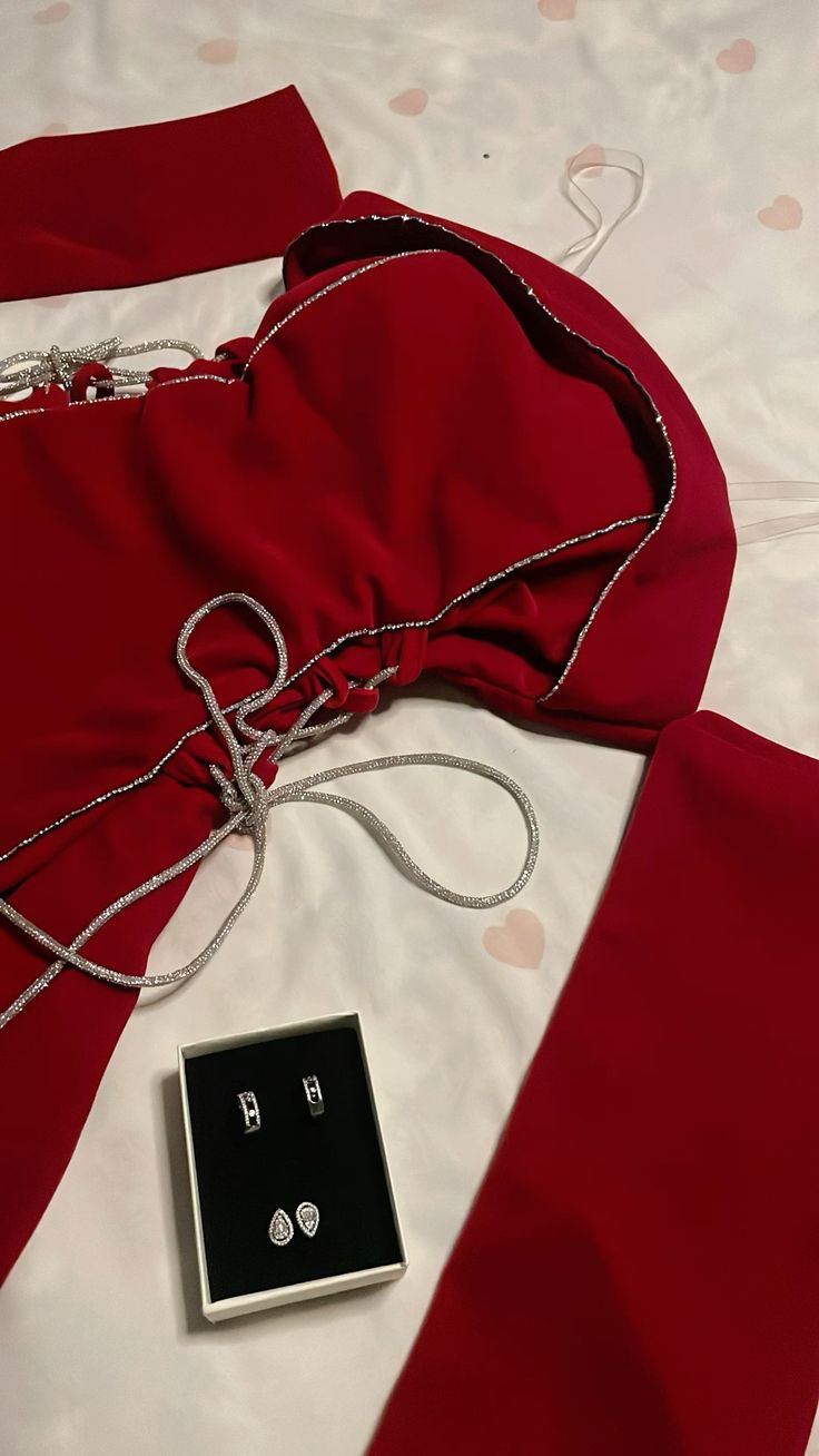 Chic Red A Line Satin Prom Dress Long Party Evening Gown With Beading cc1874