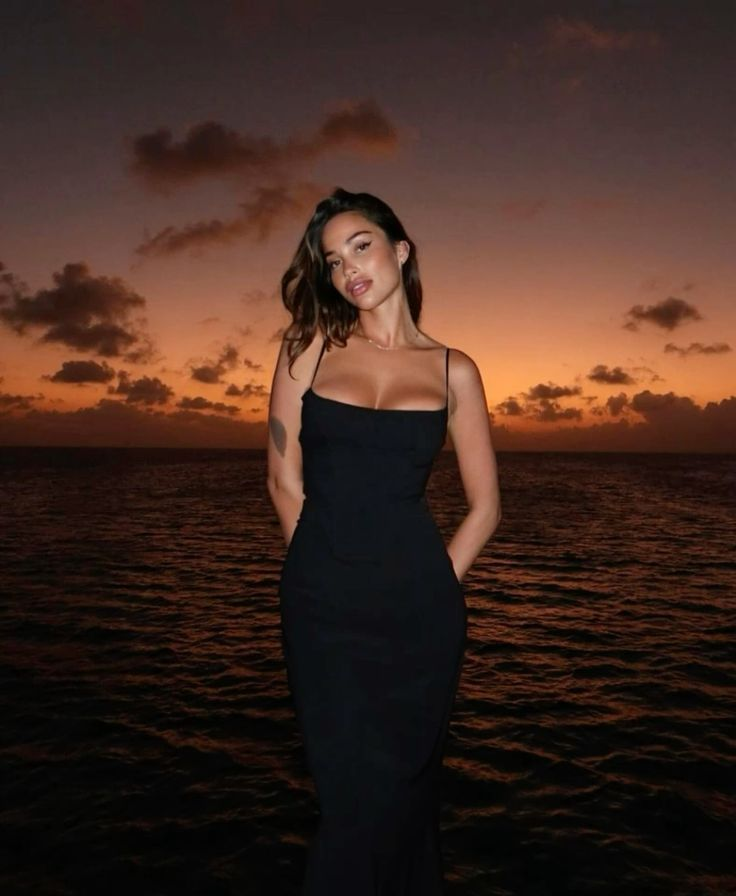 Simple Spaghetti Straps Sheath Black Prom Dress Party Gown cc1980