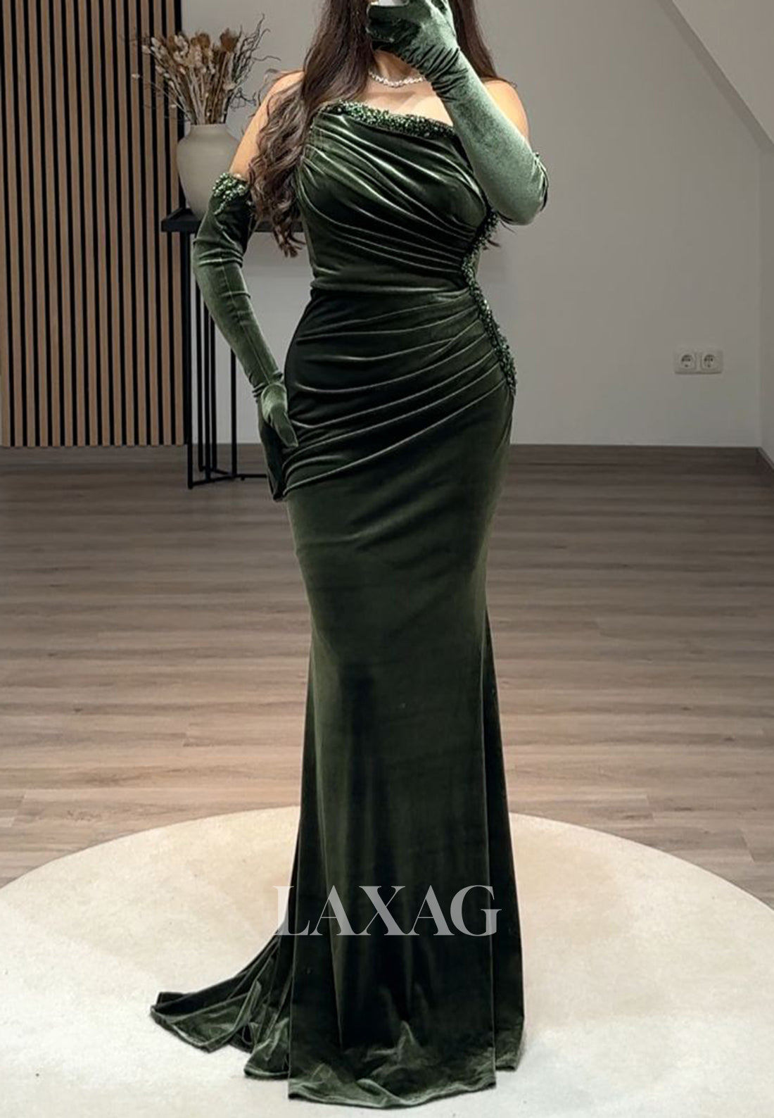 Beaded Tube Top Off-Shoulder Sleeveless Party Gowns Pleated Satin Mermaid Prom Dress with Gloves